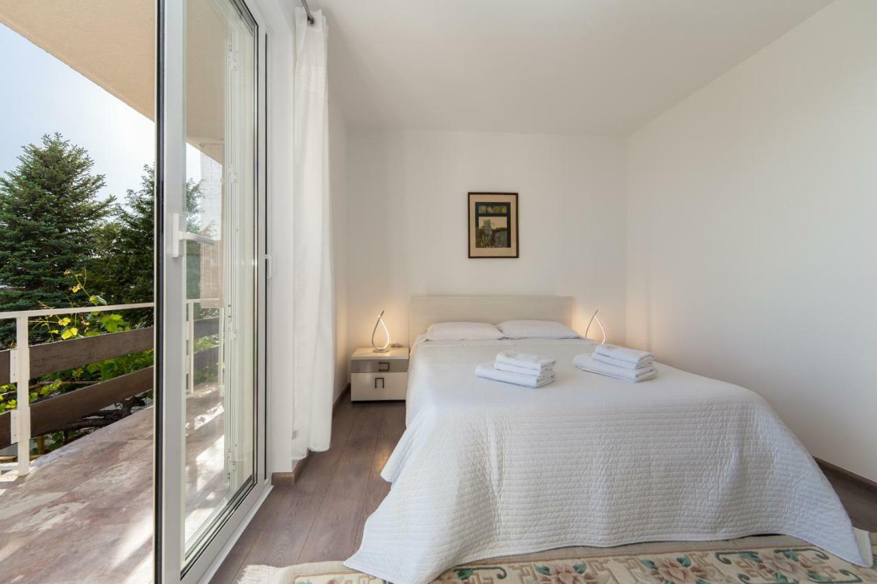 Apartment Bella Baška Voda エクステリア 写真